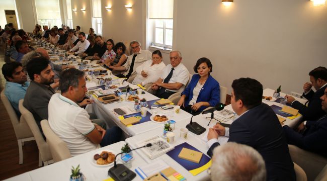 Buca Akademi yola çıktı