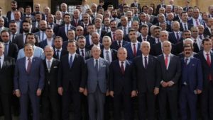 CHP'li belediye başkanları Anıtkabir'de