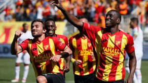 Demba Ba Göztepe yolunda