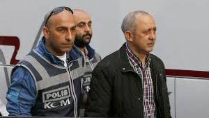 Eski İzmir Emniyet Müdürü Ali Bilkay'a FETÖ üyeliğinden 11 yıl hapis cezası