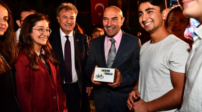 Genç girişimcilere Başkan Soyer'den tam destek