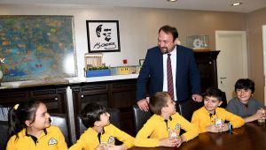 Gümrükçü'den öğrencilere yerel yönetimler dersi