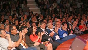 “Kemâl” İzmirlileri büyüledi