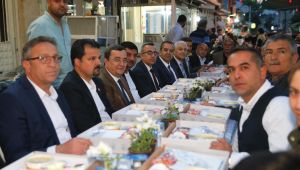 Oruçlar bu kez Roman Mahallesi’nde açıldı