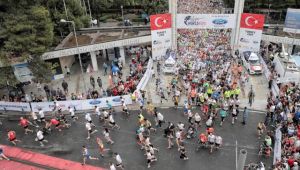 Yüzbinler 'Koşamayanlar İçin Koş'Acak