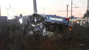 Balçova da aşırı hız can aldı 2 ölü
