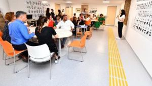 Başkan eşleri engelleri aşmak için bir araya geldi