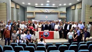 Bornova Belediyesi'nin İZBAŞ şirketinde sözleşme sevinci