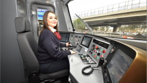 İzmir Metrosu 1 milyar yolcu sınırını aştı