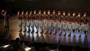 Karşıyaka Belediyesi'nden ücretsiz halk dansları kursu