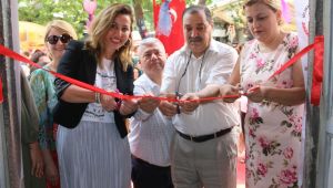 Konak'ta kadınların sergisine büyük ilgi