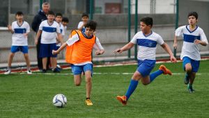 Konak'ta minikler yaz tatilini spor yaparak geçirecek