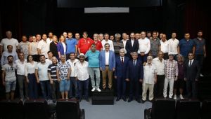 Başkan Batur sözünü tuttu... O kulüpler belediyeden destek alacak!