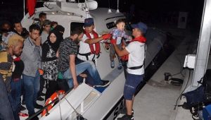 Dikili'de kaçak göçmen operasyonu