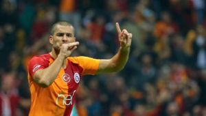Eren Derdiyok adım adım İzmir’e