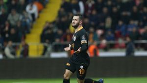 Göztepe Terim’e sarıldı