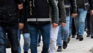 İzmir'de FETÖ'nün TSK yapılanmasına operasyon