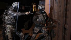 İzmir'de FETÖ'ya ağır darbe