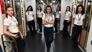 İzmir'de metro kadınlara emanet