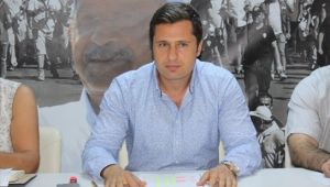 Karaburun'da sular durulmuyor! Karaburun'da akraba ataması iddiasına Yücel müdahalesi