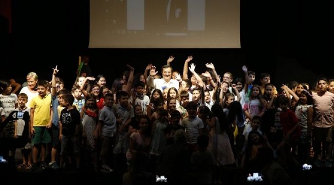 Konak’ta ücretsiz yaz okulları muhteşem gösteriyle sona erdi