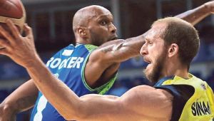 Tony Crocker Pınar KSK’DE