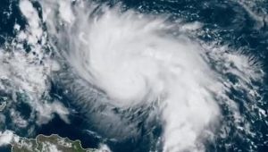 ABD tarihinin en büyük kasırgalarından birine hazırlanıyor... en az 7 günlük stok yapılması istendi!