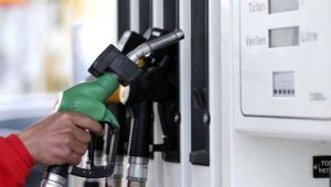 Araç sahiplerine kötü haber! Benzin ve motorine zam geldi