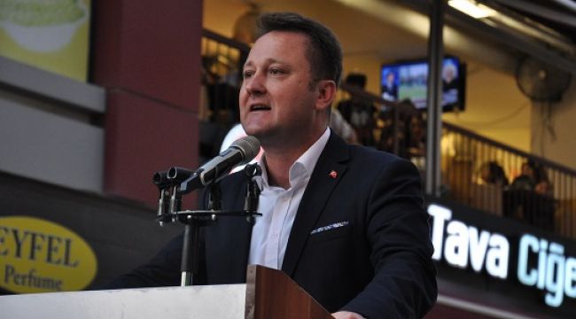 Başkan Aksoy'dan açılışta AKP'li Dağ'a sert yanıt... "CHP'li belediye sesi duymak isterse gelsin Menemen'i ben gezdireceğim!"