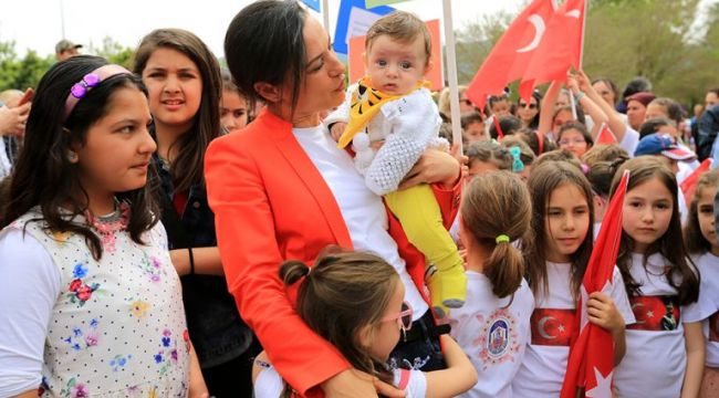 Başkan Sengel’den anlamlı bayram tebriği… Çikolata, eşantiyon yerine LÖSEV’e katkı