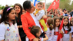 Başkan Sengel’den anlamlı bayram tebriği… Çikolata, eşantiyon yerine LÖSEV’e katkı