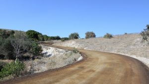 Bergama'da Büyükşehir işbirliği ile yol sorunu çözülecek