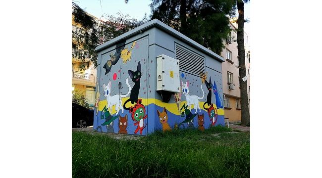 Buca'da trafolar artık rengarenk!