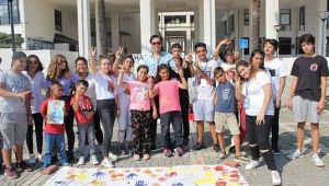 İzmir'de Halkçı Liseliler'den çocuk şenliği