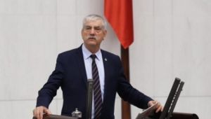 İzmir'deki yangın hakkında Vekil Beko'dan Bakan Pakdemirli'ye sert eleştiri!