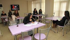 Karşıyaka'da Türkan Saylan Kız Öğrenci Konukevi kayıtları başladı