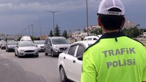 Kurban Bayramı'nda trafik kazasına geçit yok... Tam 64 bin polis görev yapacak!