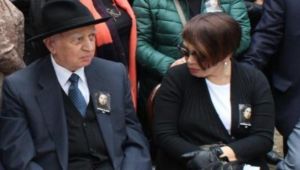 Sezen Aksu'nun 91 yaşındaki babası yaşamını yitirdi