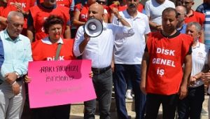 Vekil Polat'tan sert eleştiri: "Memleketi parsel parsel satmalarından tanıyoruz"