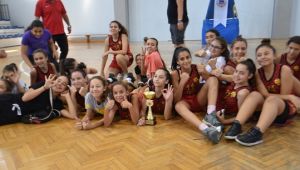 30 Ağustos Zafer Kupası eğlenceli mücadelelere sahne oldu