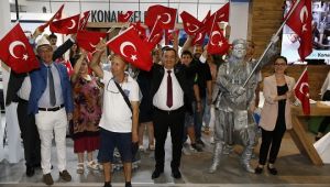 Başkan Batur Fuar'da 9 Eylül coşkusunu yaşattı