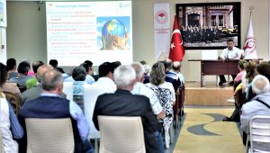 Bornovalı üreticilere kooperatifçilik eğitimi