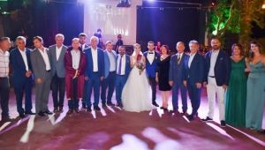 CHP camiasını buluşturan düğün... Nikahı Serdar Aksoy kıydı!
