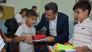 Dikili'den öğrencilere büyük destek