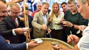 Gökdere'de kardeşlik aşuresi karıldı!