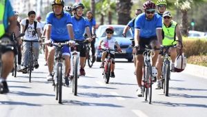 İzmirliler bir kez daha eğitim için pedallayacak!