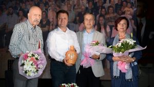 Menemen'de "Uğur Mumcu Gazeteciliği ve Devrimciliği” paneline büyük ilgi