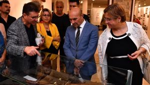 'Milletin Kurtuluşu' sergisi İzmir'de açıldı