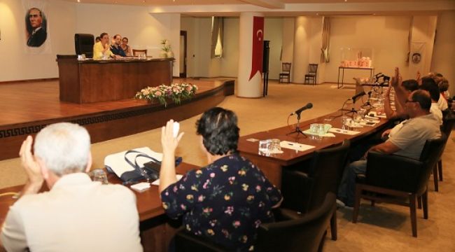 Selçuk Belediye Meclisi'nden öğrencilere burs kararı!