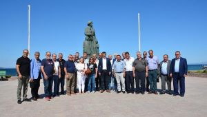 Başkan Kırgöz muhtarlarla Midilli'de